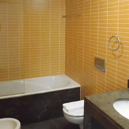Holiday Ocean View Residences * Patroves