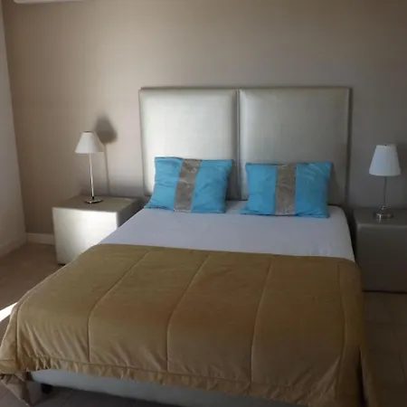 Feriehus Holiday Ocean View Residences Patroves