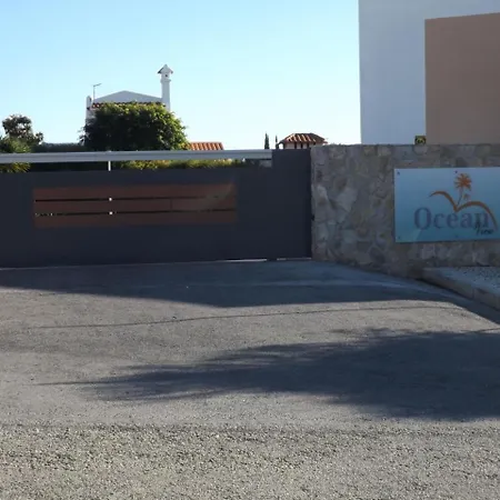 Holiday Ocean View Residences * Patroves
